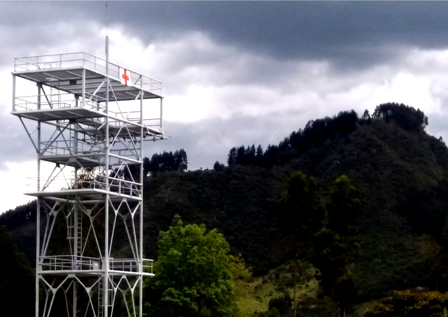 Torre de Trabajo Seguro y Rescate en Alturas